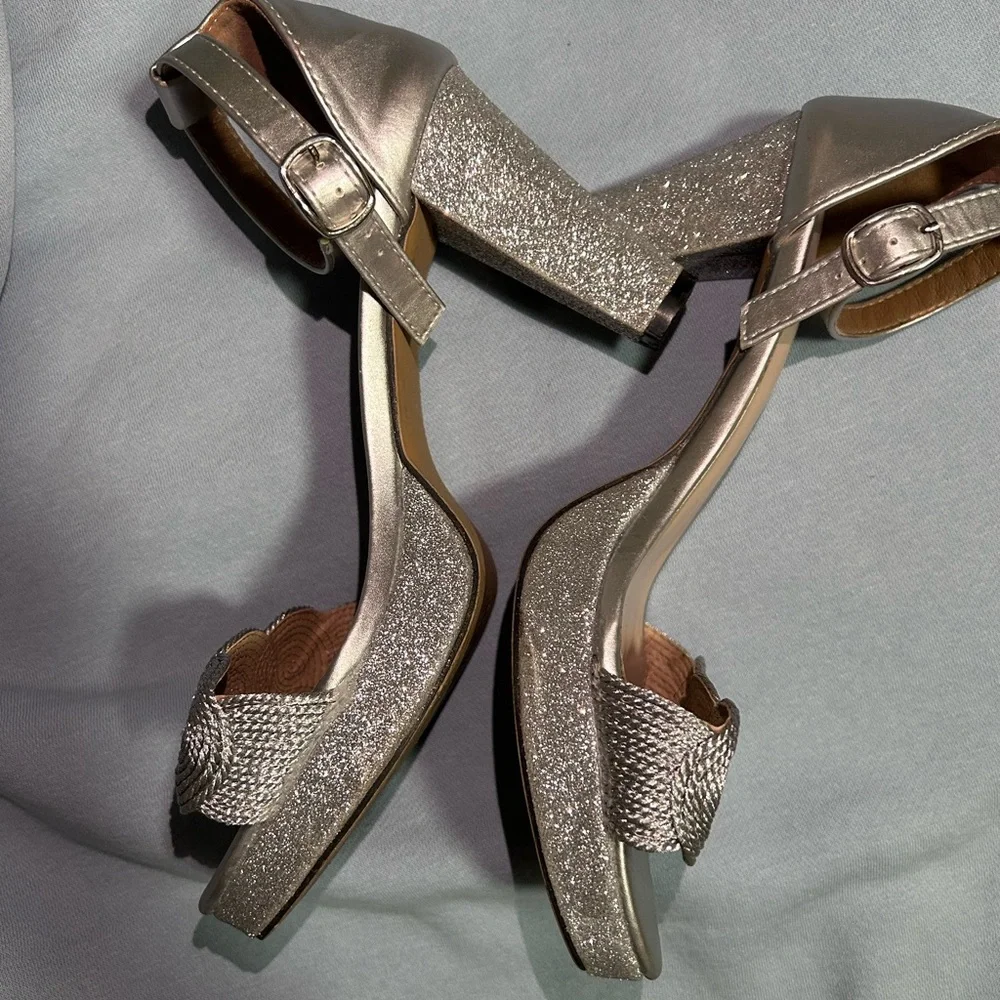 Elegant Silver Women's Sandals - Picture 4 of 5